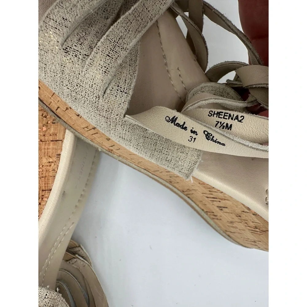 Donald J Pliner Sheena Wedge Sandals Womens 7.5 Beige Cork Strappy Good